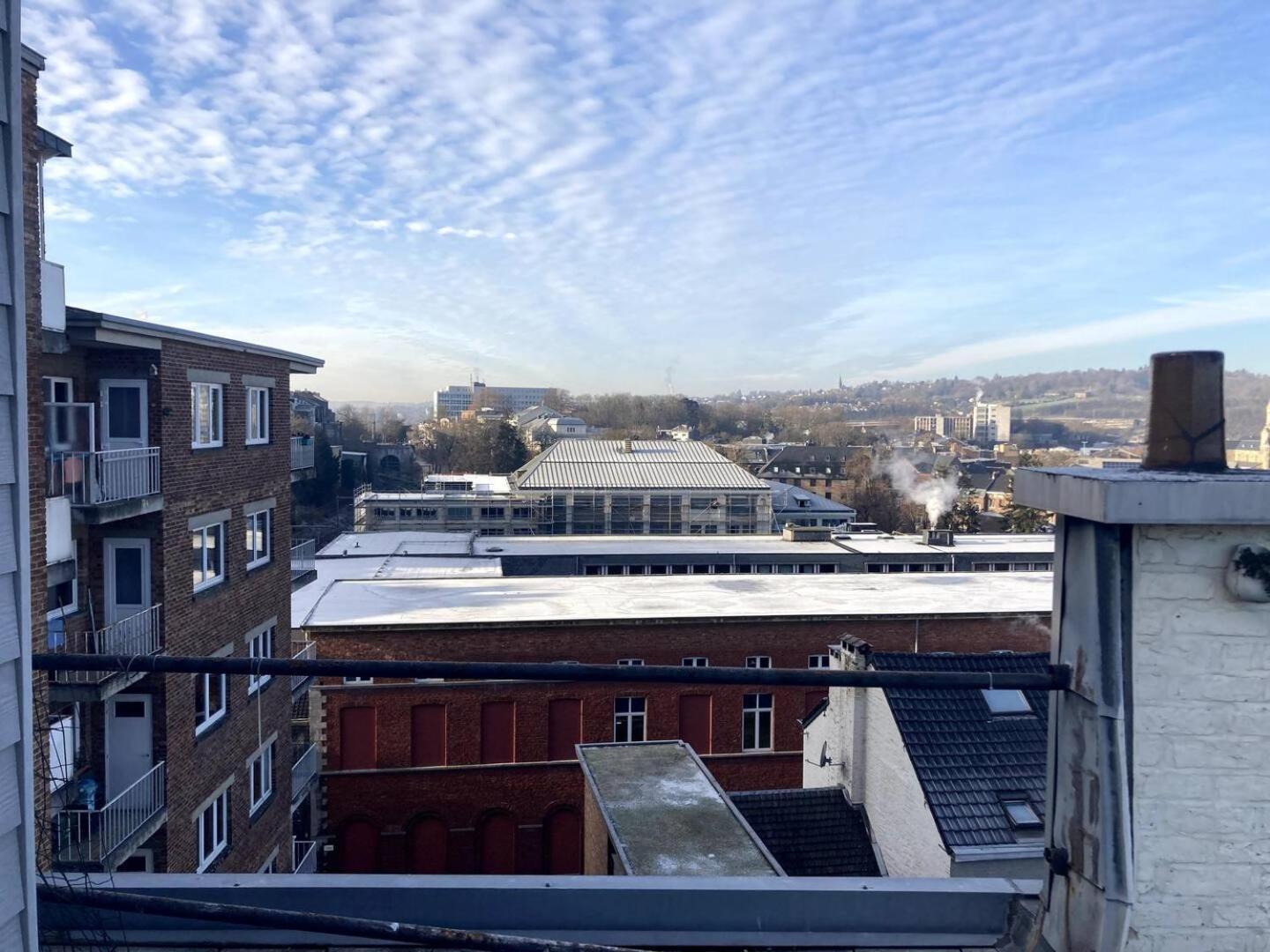 Bel Appartement Spacieux Verviers Buitenkant foto